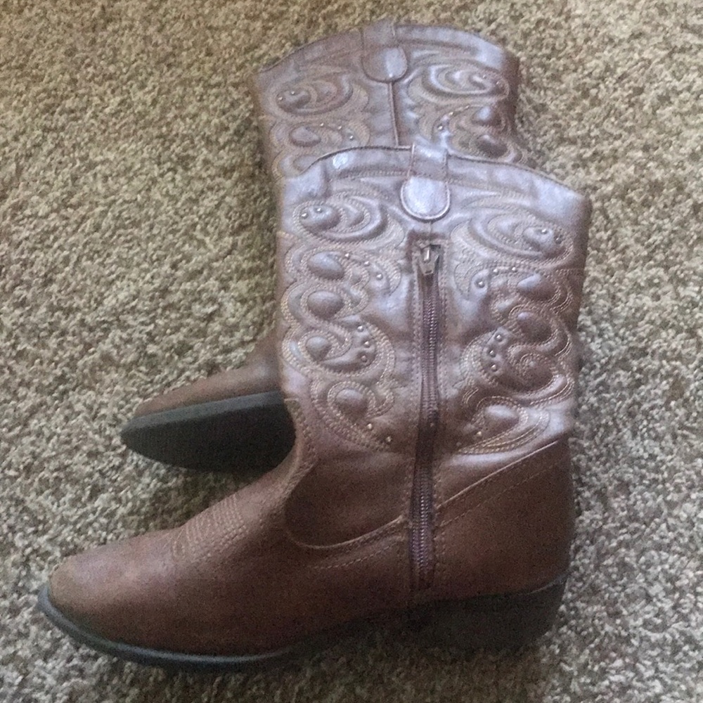 Girl cowboy boots